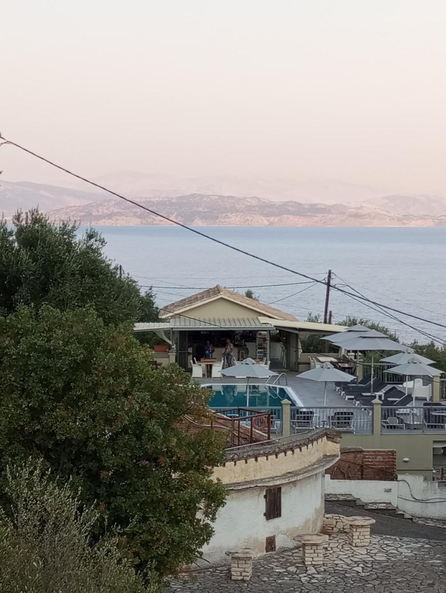 Sarakinos Apartments 巴尔巴蒂 外观 照片
